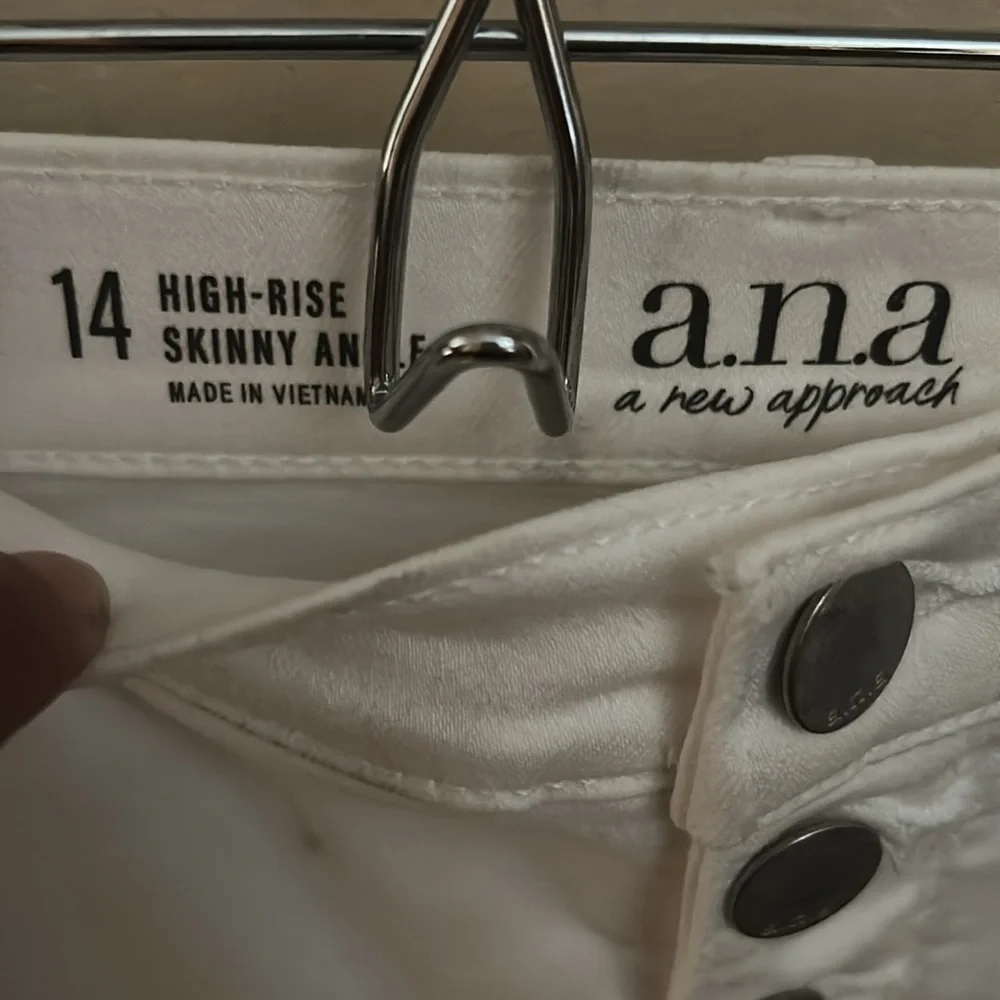 A. N. A white jeans - Picture 2 of 6
